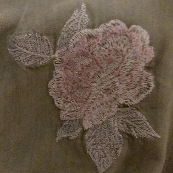 NWT Sahalie Love 8 Embroidered Tunic - Picture 5 of 5